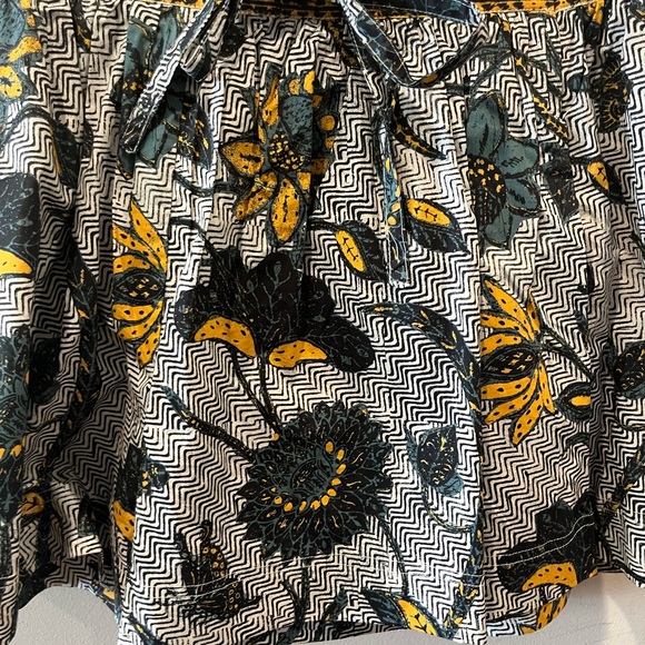 Ulla Johnson Rowan Short in Portofino, Size 2 - Picture 3 of 6